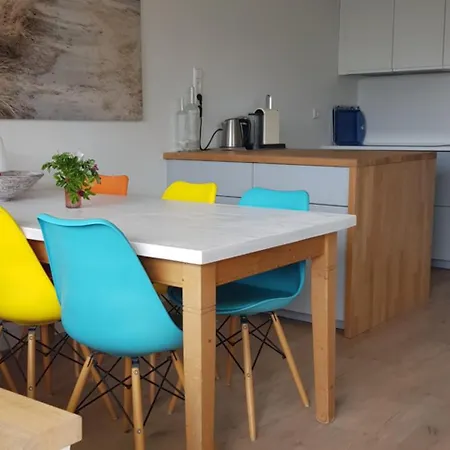 Met Zeezicht Apartment *